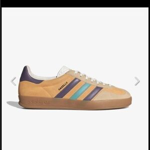 Adidas Gazelle Sneakers - peach and purple with gum sole